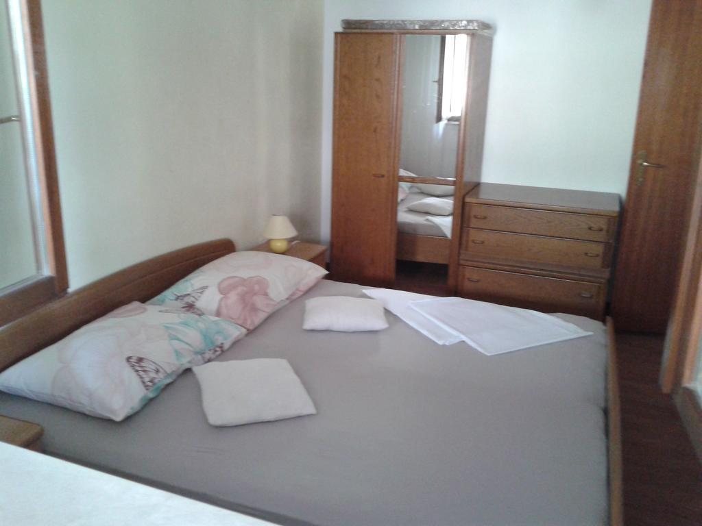 Apartments Laura ฮวาร์ ห้อง รูปภาพ