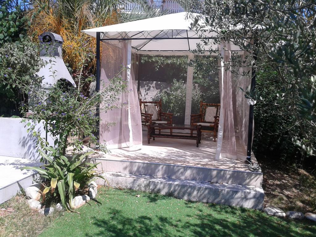 Apartments Laura ฮวาร์ ภายนอก รูปภาพ