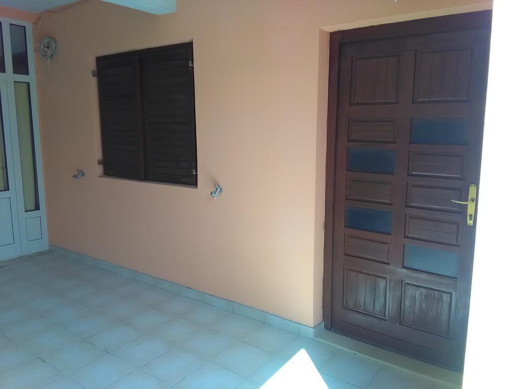 Apartments Laura ฮวาร์ ภายนอก รูปภาพ